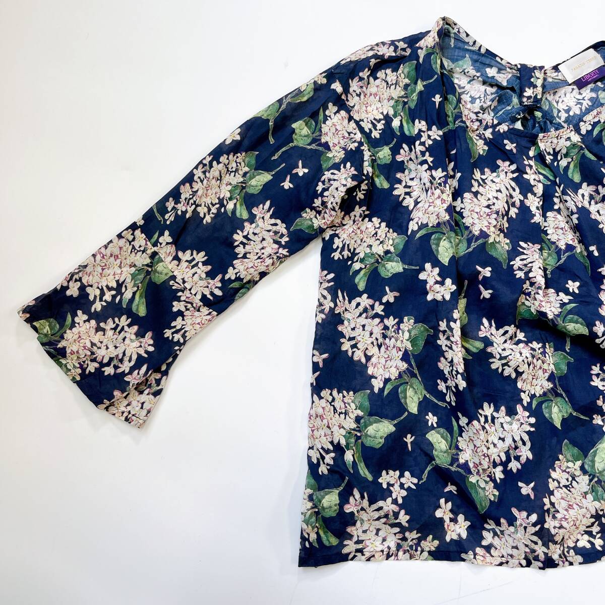 PARADIS TERRE×LIBERTY パラディテール リバティ プルオーバーブラウス フリーサイズ フラワープリント ネイビー 薄手 ☆1028ｙ