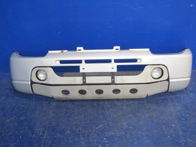 ◎【個人宅配送不可】[71G+BG] JB23W ジムニー フロントバンパー アンダーガード付 ガーニッシュ スチール？ フォグランプ [71711-81AA0]