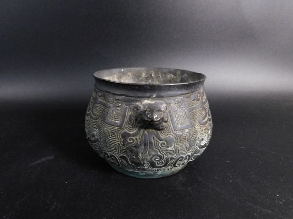 大明宣徳年製 古銅獅子頭福字香炉 徳川家蔵 箱入 古寺初だし品 大明宣徳年製 古銅饕餮紋双獅子耳香炉 宣徳銅 唐物