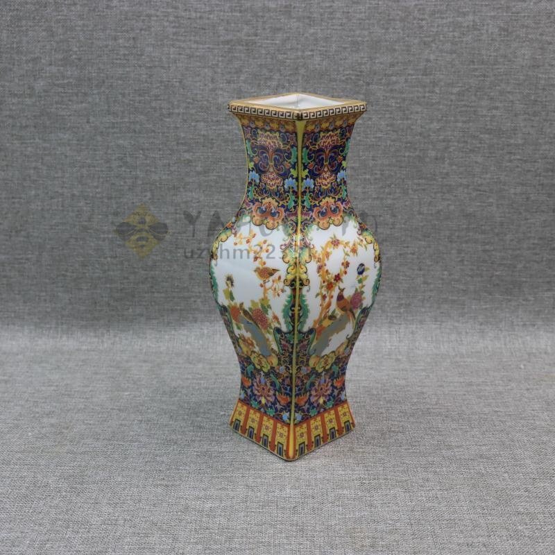 琺瑯彩蒔絵花鳥四方瓶 挿花器 景徳鎮 陶磁器 装飾品 現代工芸品 美術品 置物 琺瑯彩蒔絵花鳥四方瓶 挿花器 景徳鎮 陶磁器 装飾品 現代工芸