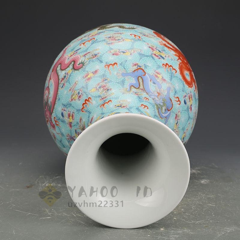 清雍正琺瑯彩竜紋帯夜光賞瓶 景徳鎮 陶磁器 装飾品
