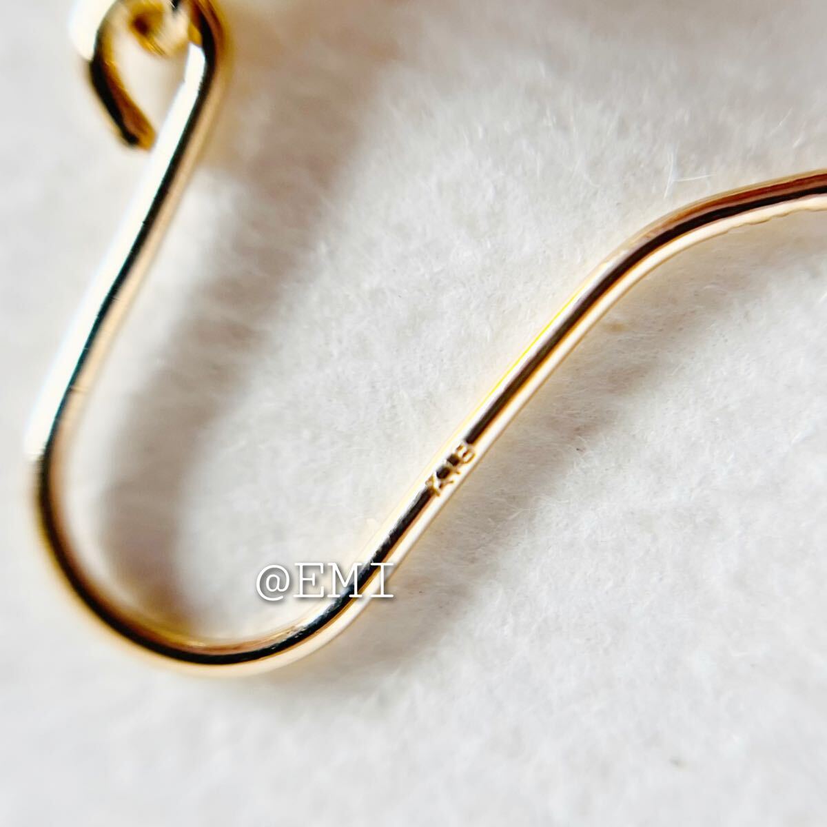 【スペシャルセール☆】 K18 天然ダイヤモンド 0.20ct デザインフックピアス　diamond _画像9