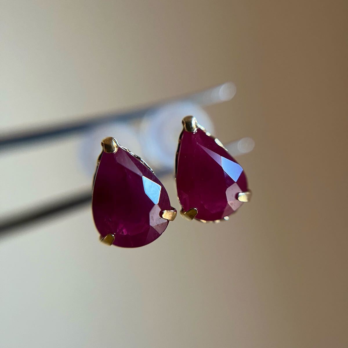 K18 天然石ルビー ペアシェイプ ピアス 18金イエローゴールド ruby pear_画像3