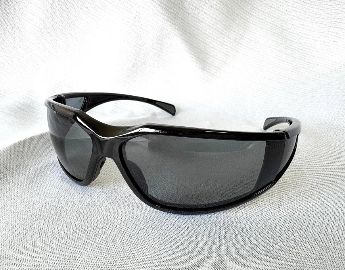 Pyramex セーフティアイグラス EXETER グレーレンズ 曇り止め加工済み 新品/即決_画像2