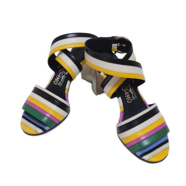  Salvatore Ferragamo FERRAGAMO/SalvatoreFerragamo сандалии 4 1/2 - кожа чёрный × белый × мульти- женский окантовка / выступающая подошва замена обивки settled 