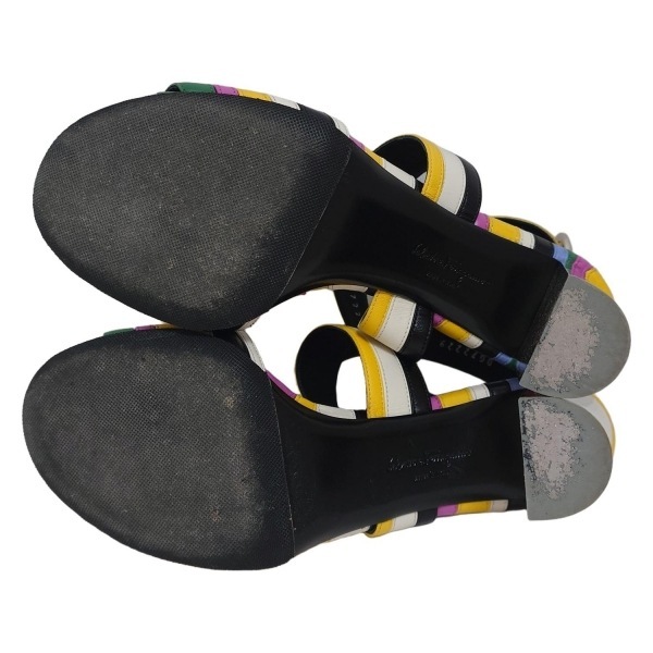  Salvatore Ferragamo FERRAGAMO/SalvatoreFerragamo сандалии 4 1/2 - кожа чёрный × белый × мульти- женский окантовка / выступающая подошва замена обивки settled 