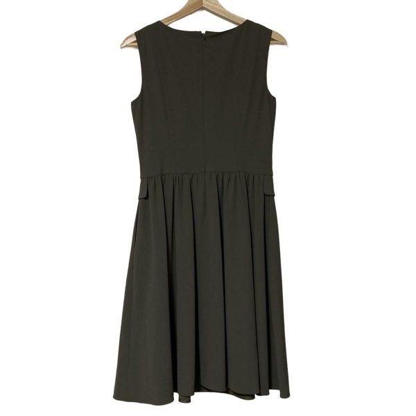 エムプルミエブラック M-premierBLACK サイズ36 S - グレーベージュ レディース クルーネック/ノースリーブ/ロング ワンピース_画像2