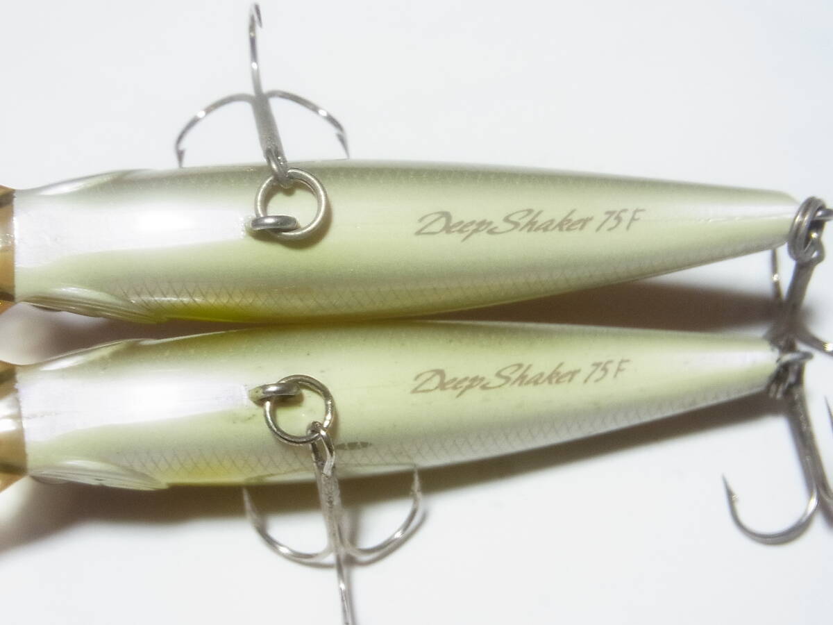 バスデイ　ディープシェイカー 75F　2個セット　Bassday　DeepShaker　ディープシェーカー　クランク　クランクベイト_画像4