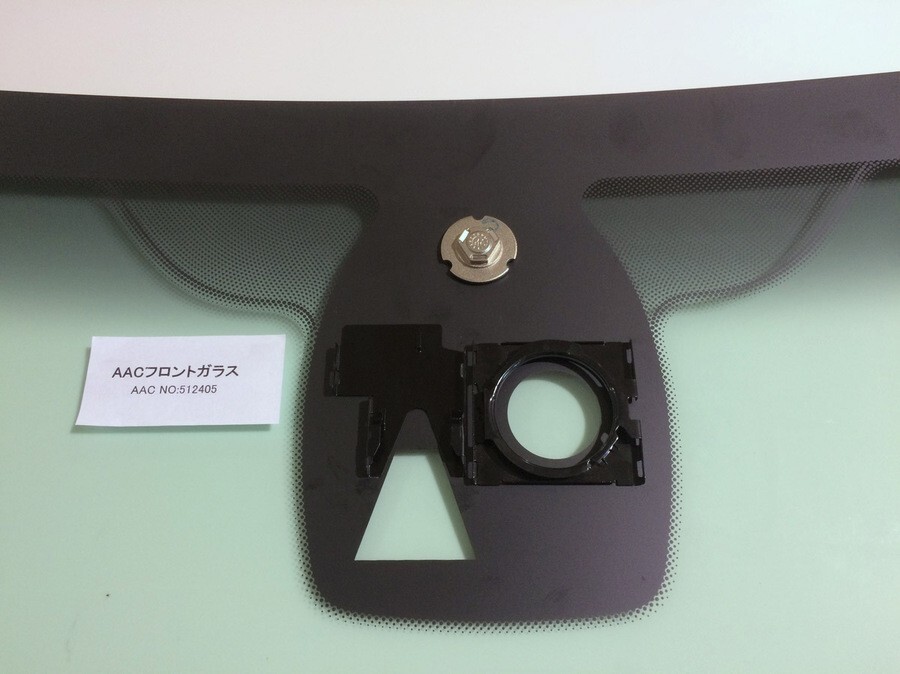  переднее стекло BMW 535 4D Wagon F11 затемнение : серый 512405