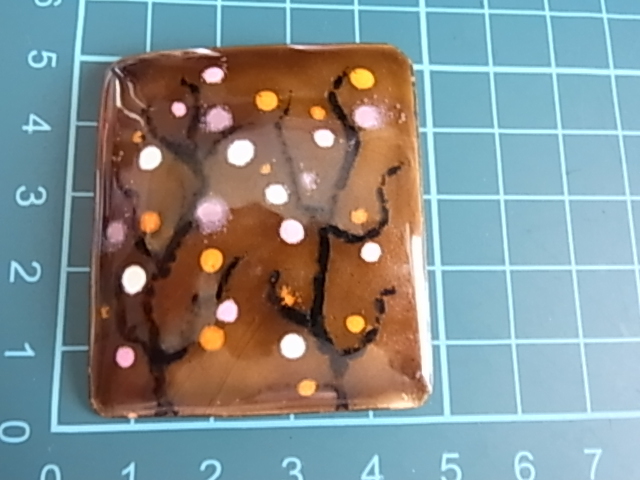 ▲ビンテージ／ヴィンテージ　大き目存在感　焼き物系　ココナッツブラウントーンに木のような樹木系柄模様　可愛い印象のレトロのブローチ_画像7