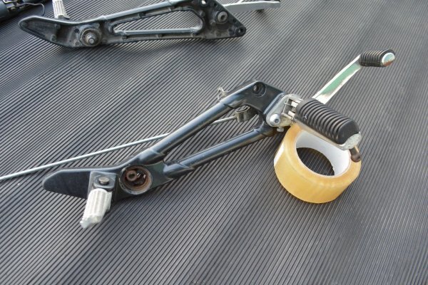 【4DN】ルネッサ 純正　ステップ左右セット　SRV　00238H_画像4