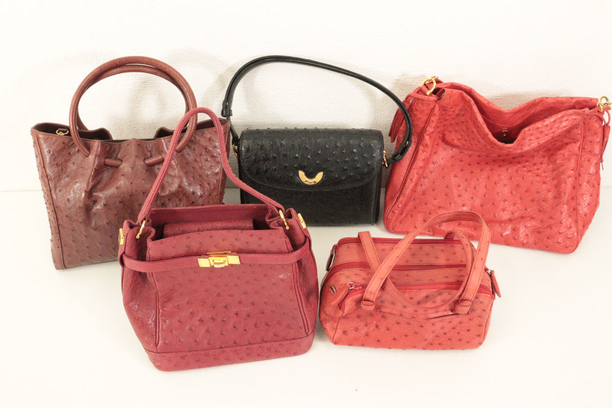 ★エキゾチック レザー バッグ 24点 まとめ オーストリッチ クロコダイル スネーク 本革 レザー調 ハンドバッグ 高級 卸 現状品 13.8kg★ MICHELLE FUKIN CLUTCH POUCH ⁄ OSTRICH｜風琴マチ 長財布