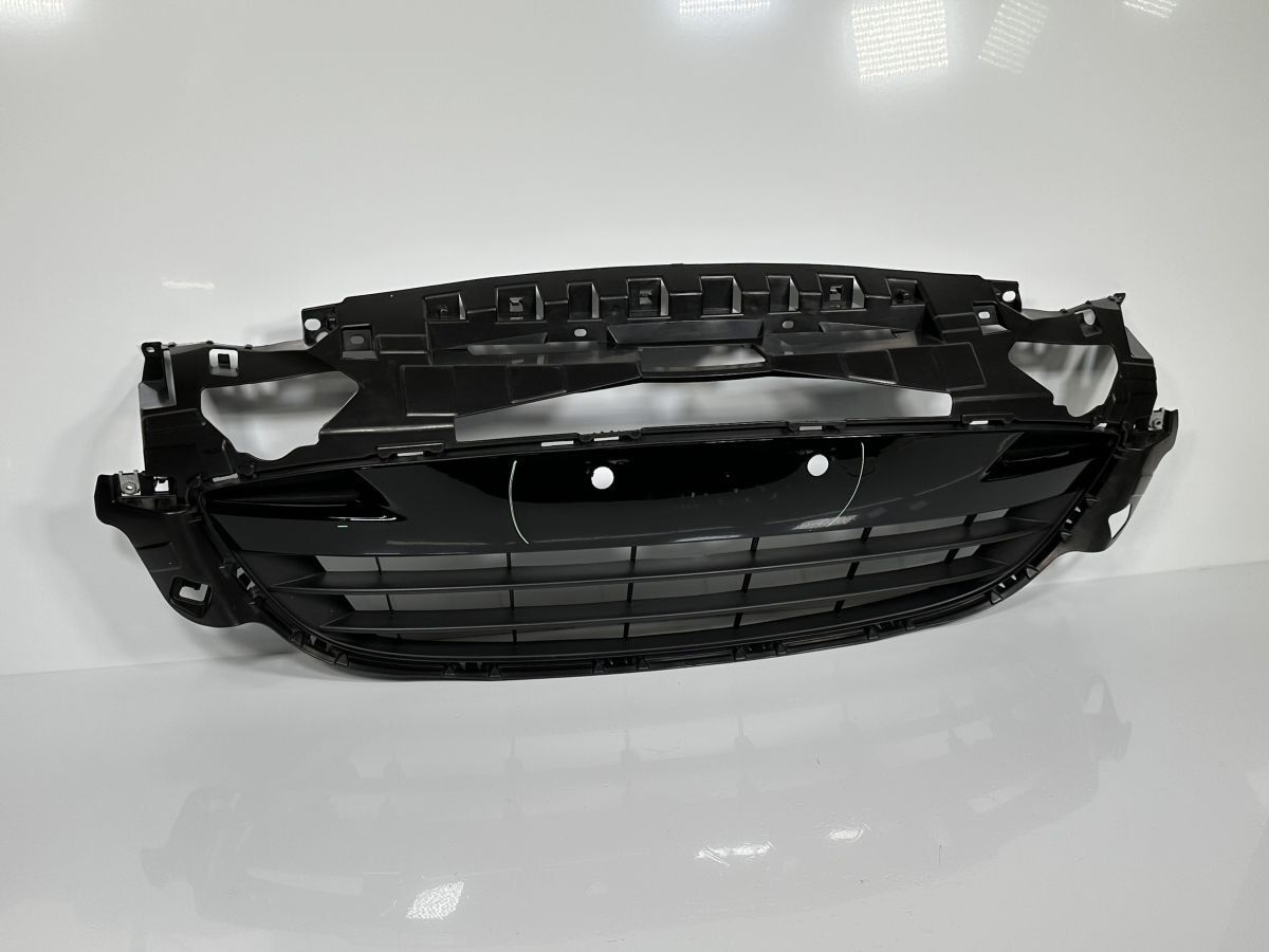 ロードスター(ND5RC ND系)用!純正フロントバンパー グレー N243-50031 ロードスター(ND5RC ND系)用!純正フロントバンパー ブラック N243-50031