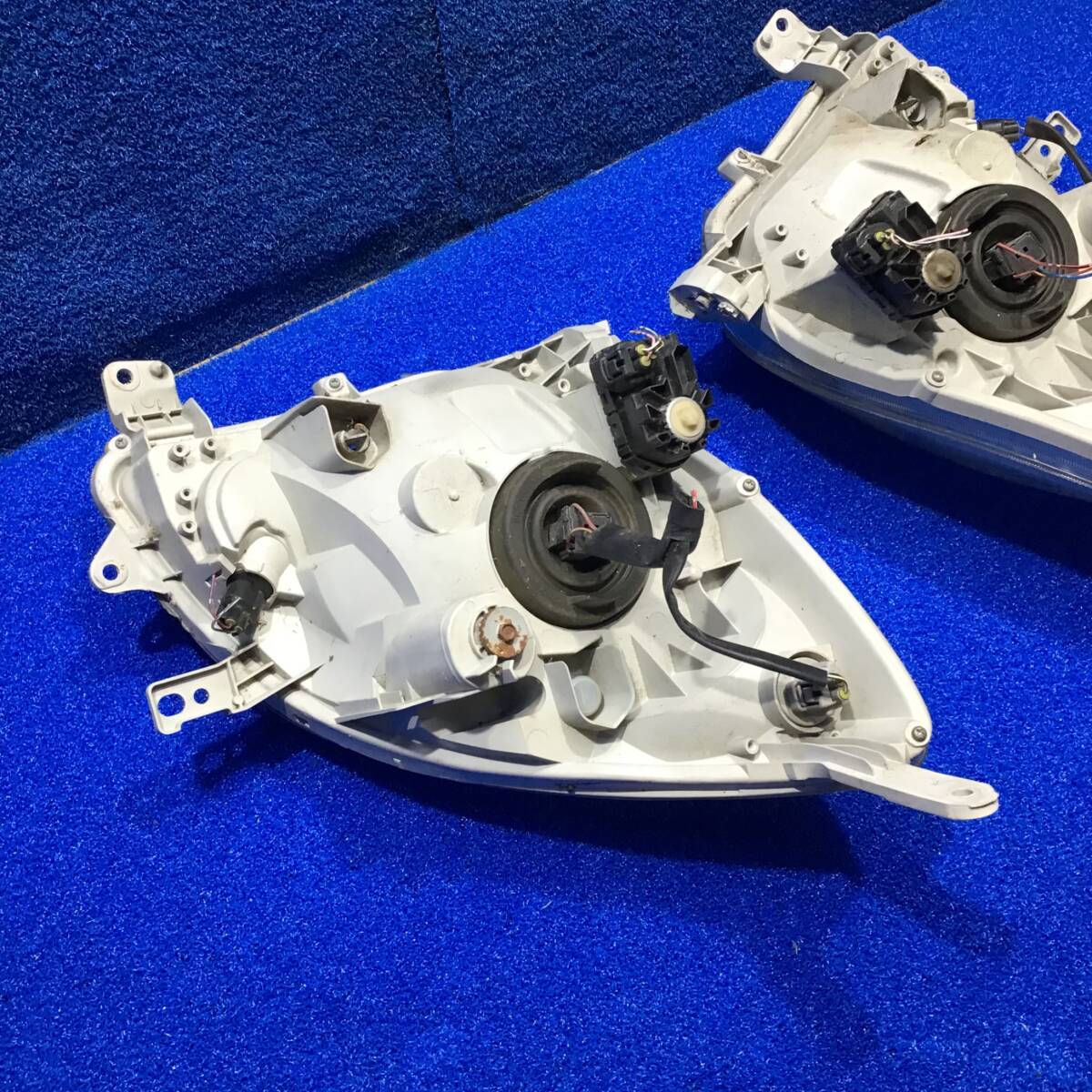 [AK-0029740][H2] H19 Daihatsu Mira L275S 129717km T22 [ передняя фара левый правый галоген 100-51870 ] легкий 