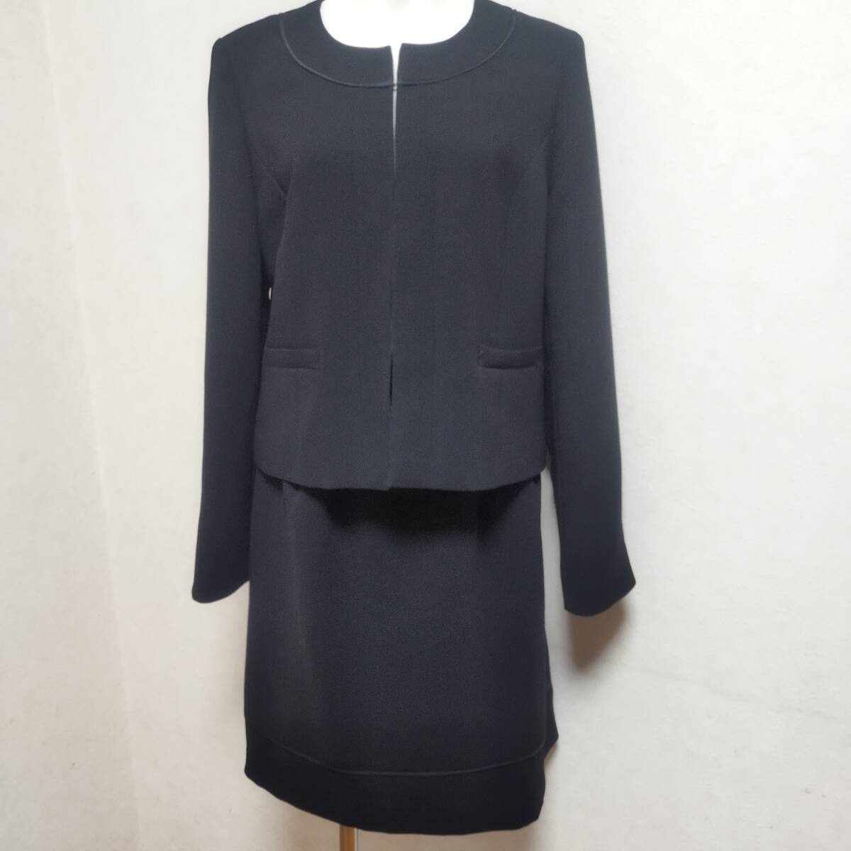 【美品】EMMAJAMES NEW YORK ノーカラー セットアップ スーツ 美品 大きいサイズ13 卒業式 黒 セットアップ ノーカラー
