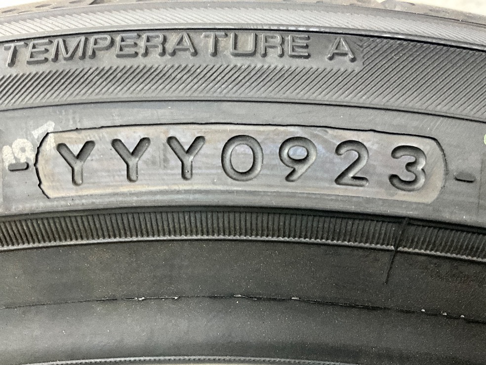 新品タイヤ 4本セット 225/40R19 93W ヨコハマ BLUEARTH-GT AE51 夏 サマー 225/40/19 CX-3/キックス b12713