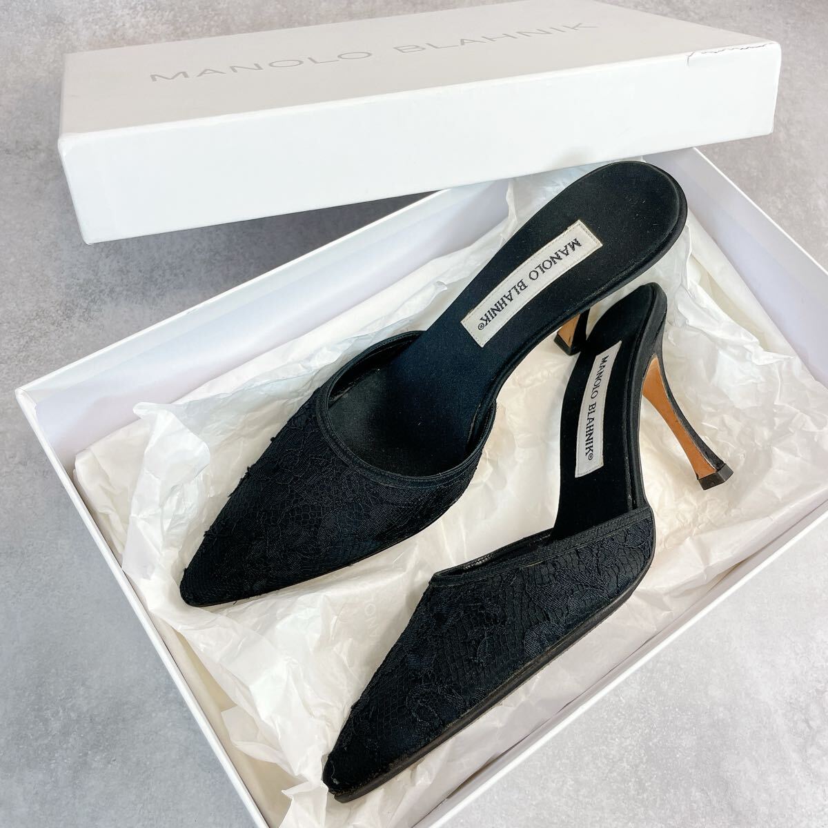【ManoloBlahnik】サテン レース ミュール 大人上品 MANOLO BLAHNIK マノロブラニク ミュール サンダル レース