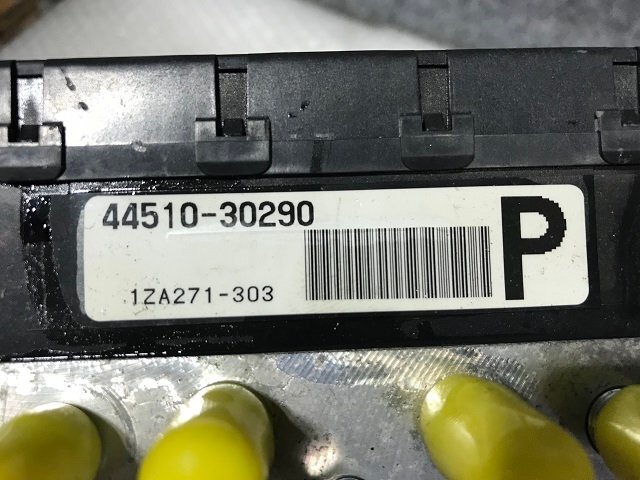 スピード様限定 トヨタ レクサス IS300h DAA-AVE30 H28年式 ABSアクチュエーター