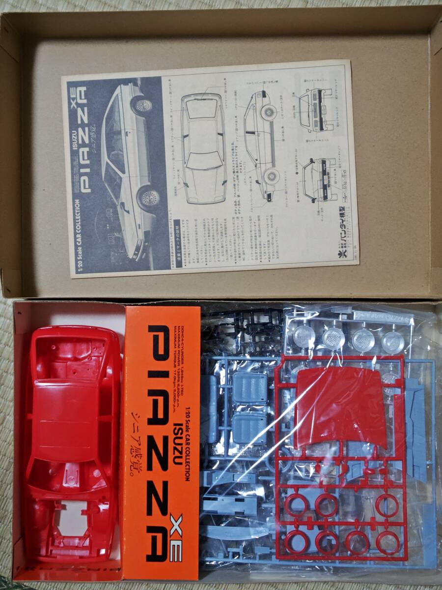 当時物 バンダイ 1/20 いすゞ ピアッツァ XE 未組立 昭和レトロ 当時物 バンダイ 1/20 いすゞ ピアッツァ XE 未組立 昭和レトロ