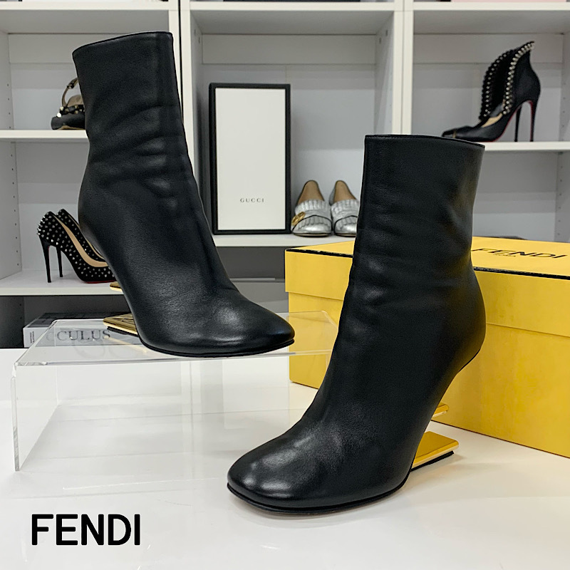 関税送料込★FENDI ハイヒールショークロッグ M12555 フェンディ ファースト レザー メタルヒール FFロゴ