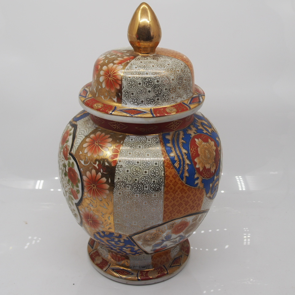 初だし 古伊万里 コレクター放出品 珍品 沈香壺 骨董品 有田焼 花瓶 未完成 有田焼 伊万里 沈香壺 花絵 飾壺 高さ32cm(染付)|売買された