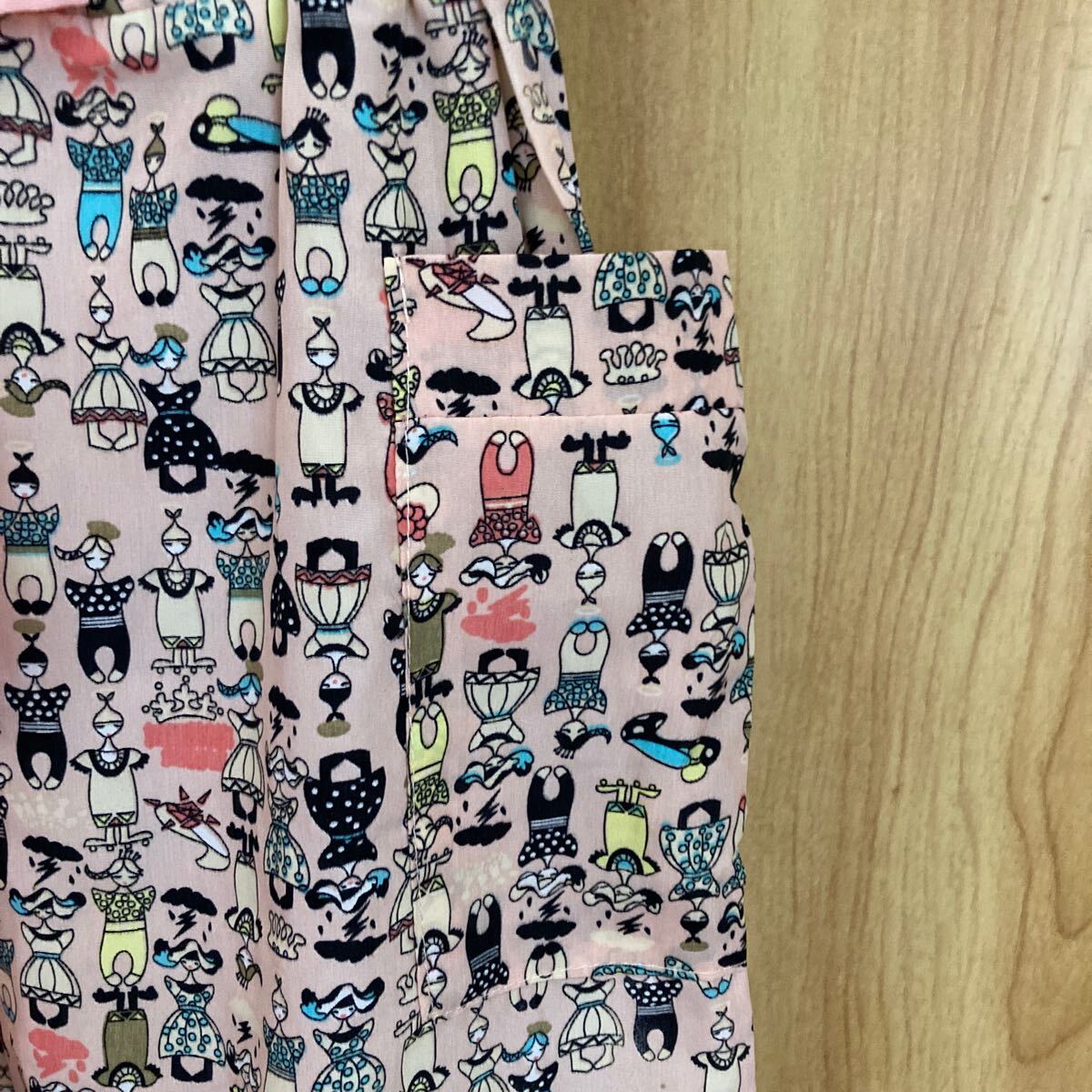 ★未使用★　ピープル柄　ピンク系　チュニックワンピース　ポップカラー　リメイク用素材としても　ScoLar スカラー好きの方_画像4