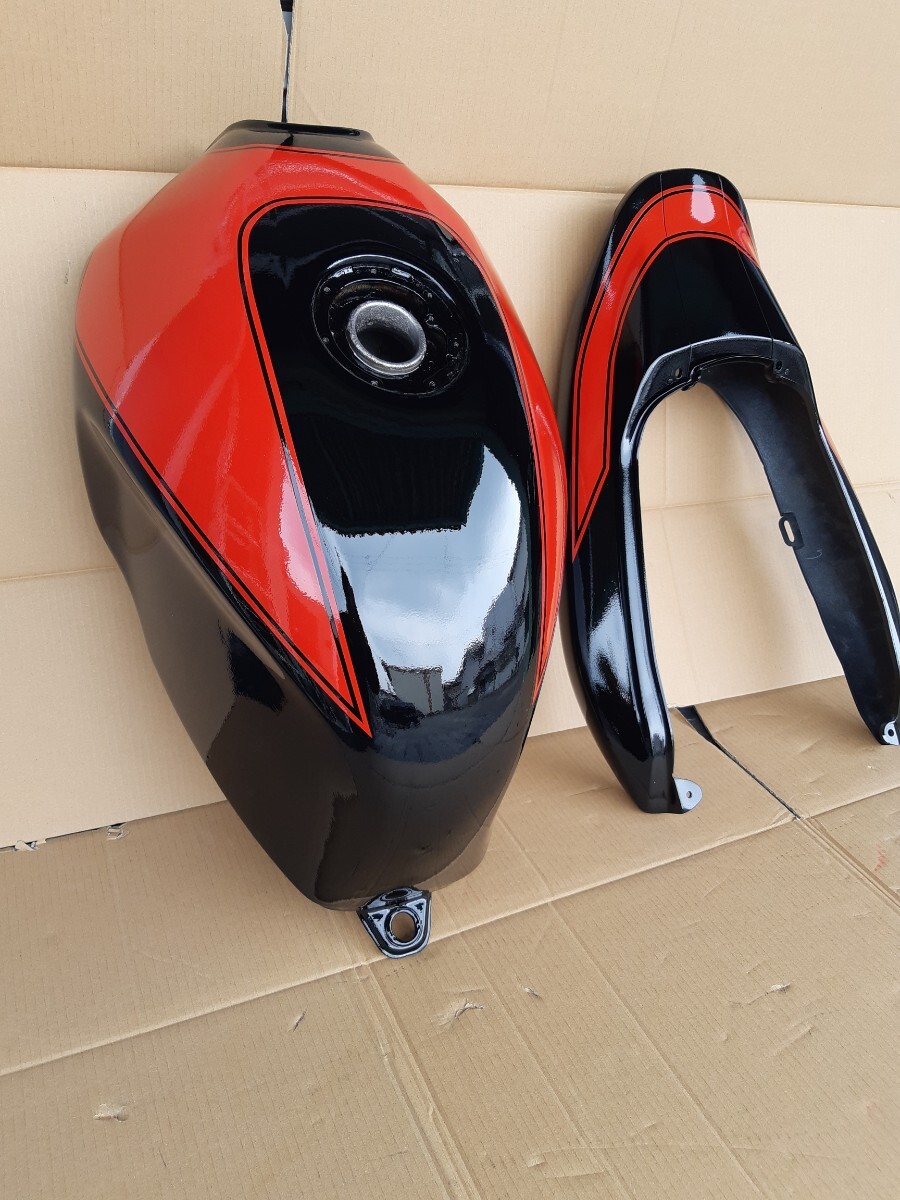 美品！バリオス2　純正タンク　ペイント後未使用　 燃料タンク ガソリンタンク 美品！バリオス2 純正タンク ペイント後未使用 燃料タンク