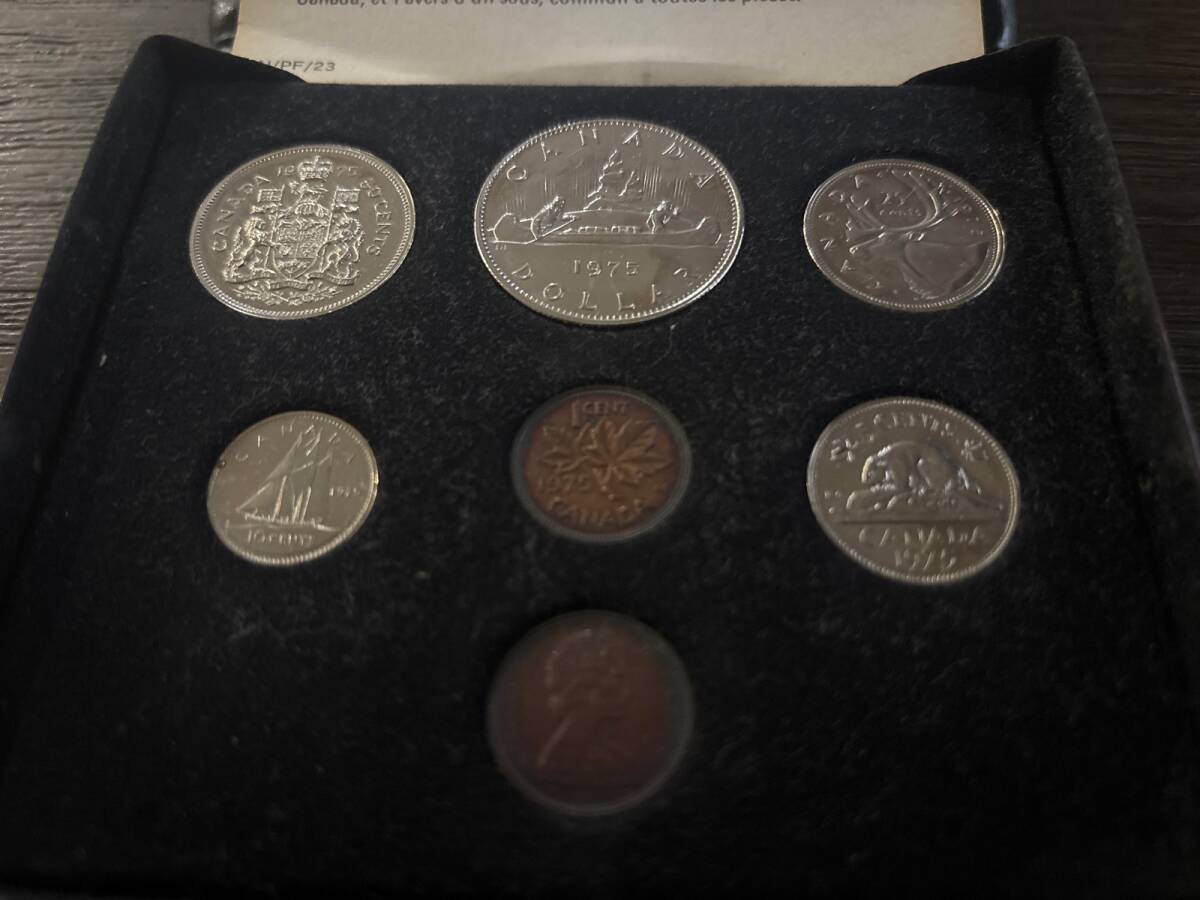 ブータン・カナダ 2021年 記念硬貨セット 7/218【傷・汚れあり】カナダ 建国 100周年 1967 記念硬貨セット