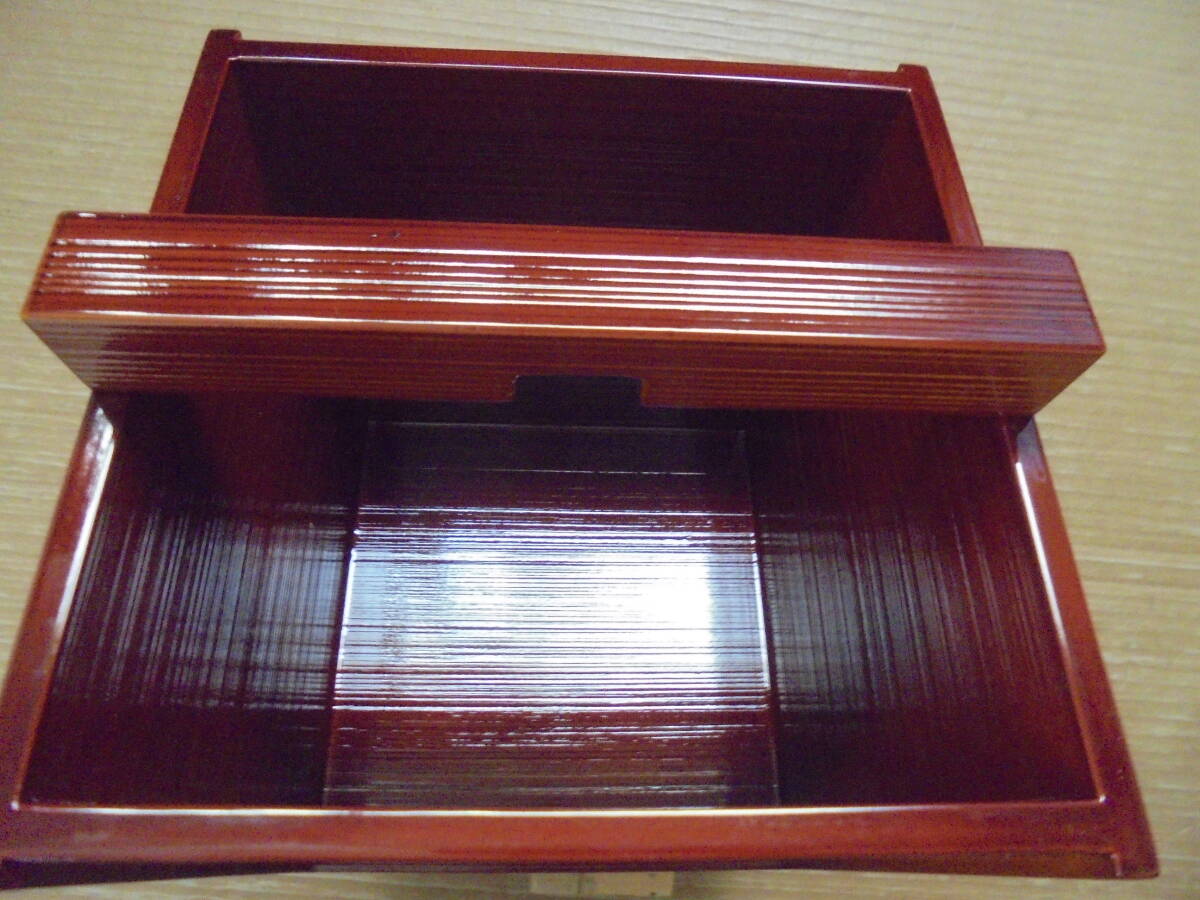 美品 茶道具 飛騨春慶塗 釣瓶水指 紙箱 釣瓶水指 飛騨春慶塗 筋目加工仕上げ 茶道具 紙箱 未使用 美品