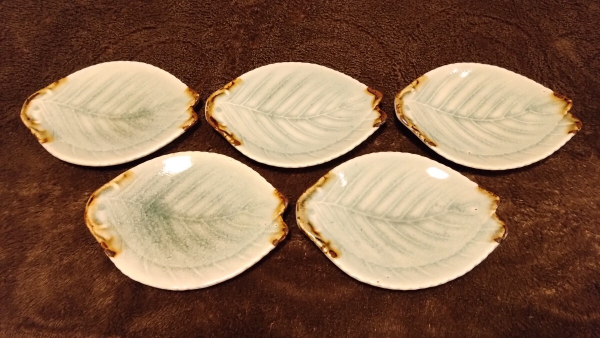 Kyoyaki лист тарелка селадон . стекло . кондитерские изделия тарелка 5 покупатель Kyoyaki лист тарелка селадон . стекло . кондитерские изделия тарелка 5 покупатель