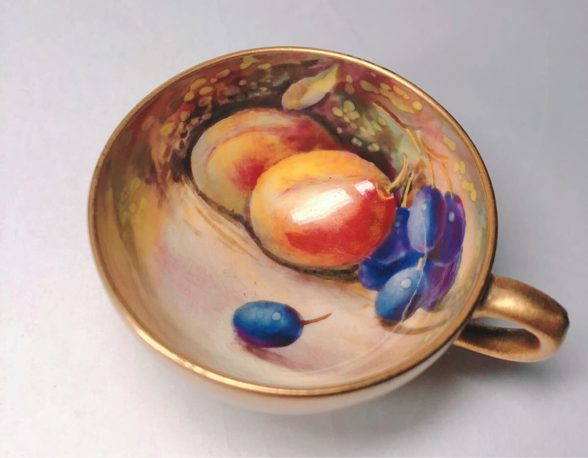 ロイヤルウースター ペインテッドフルーツ カップ＆ソーサー ROYAL WORCESTER 金 ゴールド アンティーク 果物 英国 イギリス デミタス_画像2