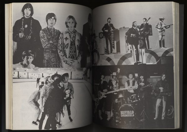 Neil Young【音楽関連本　米出版　楽譜（ピアノ　ギター　ボーカル）】COMPLETE MUSIC VOLUME I [1966-1969]_画像4