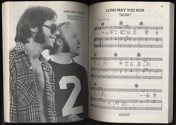 Neil Young【音楽関連本　米出版　楽譜（ピアノ　ギター　ボーカル）】COMPLETE MUSIC VOLUME III [1974-1979]_画像3
