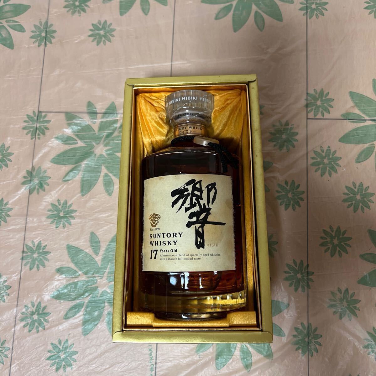 サントリーウイスキー 響 17年 700ml 瓶