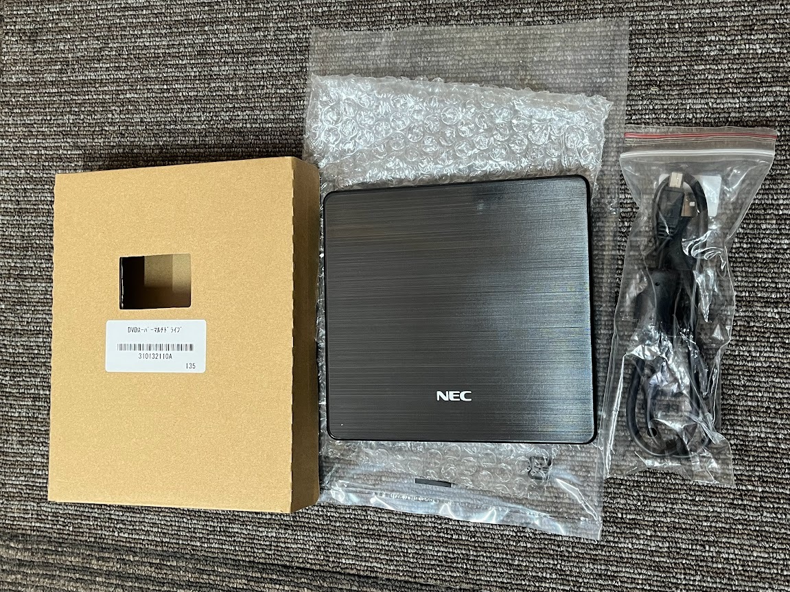 ●12個セット　 NEC 外付けポータブルDVDスーパーマルチドライブ GP60NB60 USBケーブル 付き_画像2