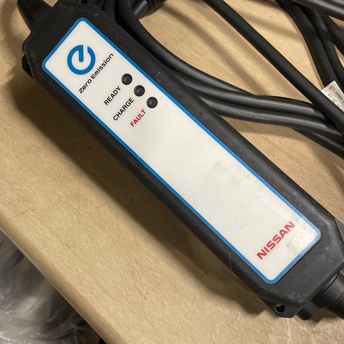 リーフ 充電ケーブル 29690 3NK5K 日産 リーフ 充電ケーブル 29690 3NK5E 200V 15A|Yahoo!フリマ