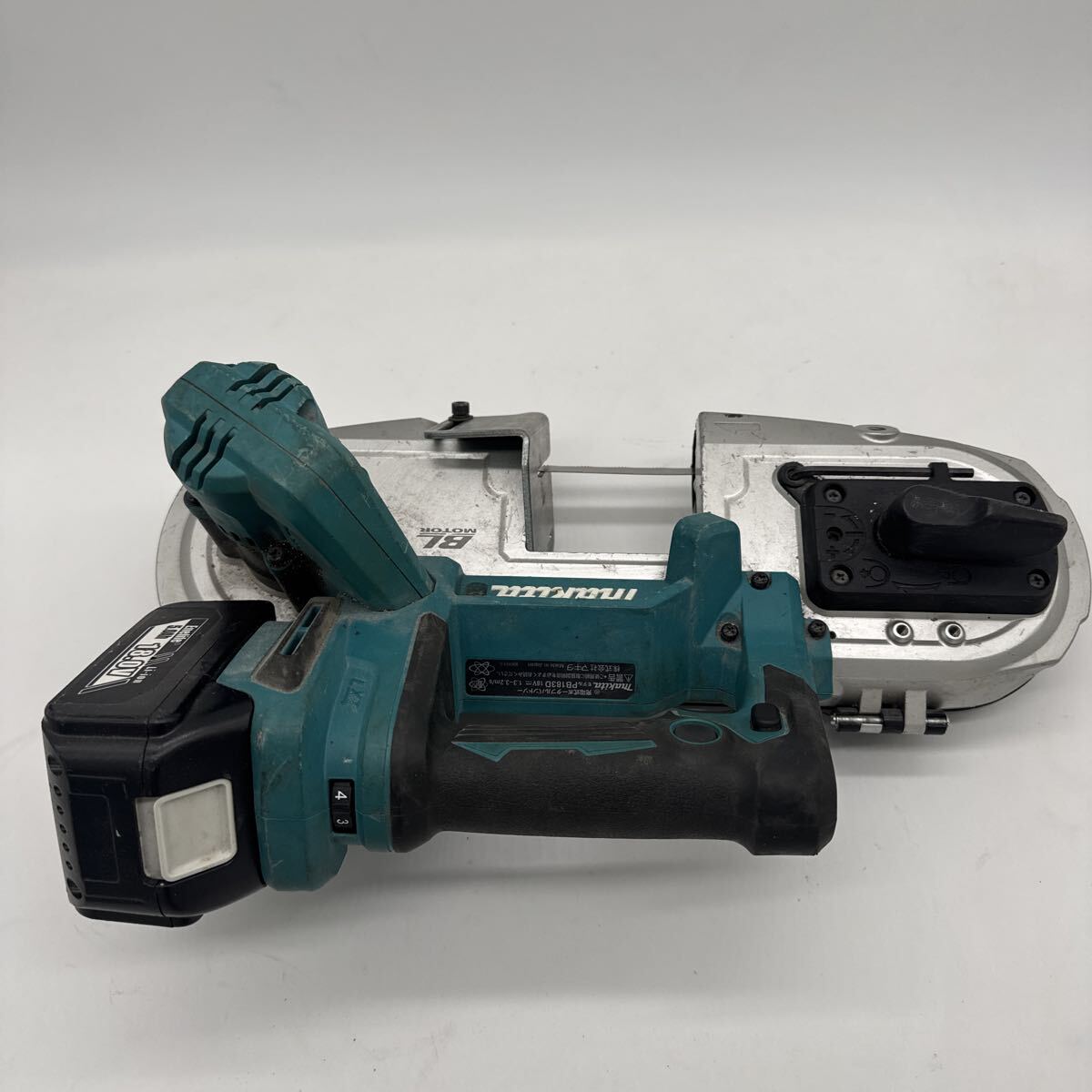 送料無料、電池付き】 18V makita PB183D 充電式ポータブル