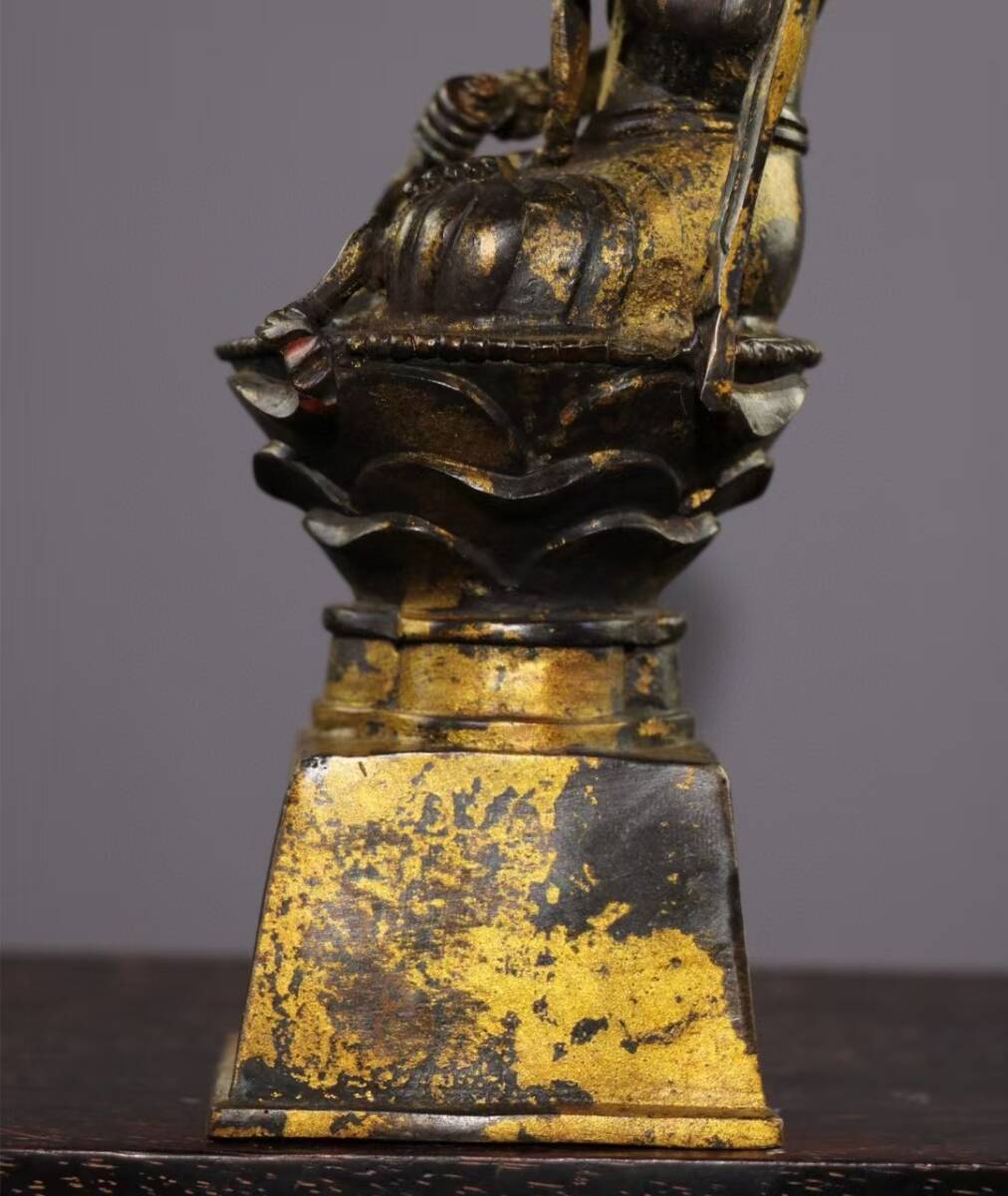 品質保証，送料無料 仏教古美術 古銅 泥金 北魏観音菩薩像 小型 希少