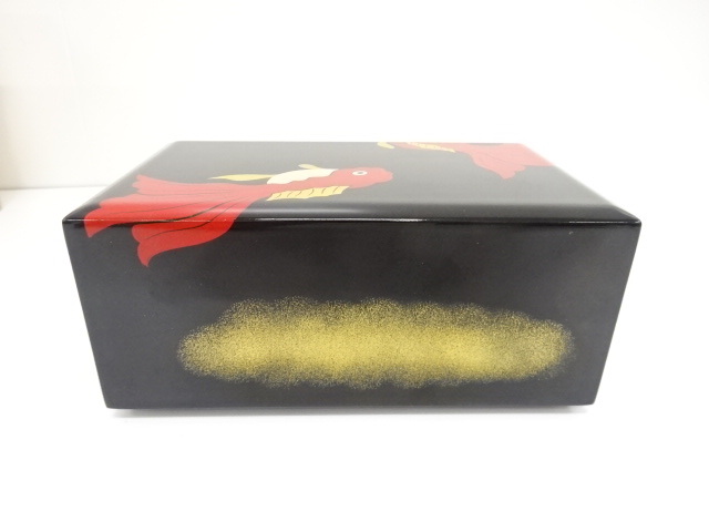 江戸漆器 伝統工芸士 稲元宣行 長小箱 金魚蒔絵 未使用品 共箱 美品 伝統工芸士 稲元宣行造 江戸漆器 金魚 長小箱 (GA3D-020)(漆芸