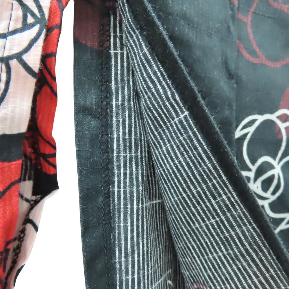 中古 浴衣 2点セット 作り帯 M ポリエステル 綿 黒 赤 ピンク 白 カメリア リボン 可愛い 和装 呉服 和服 きもの レディース 女性_画像5