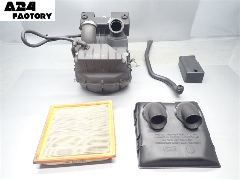 H1R7-0723 ドゥカティ SS900 / スーパースポーツ900 エアクリーナーボックス 純正品_画像1