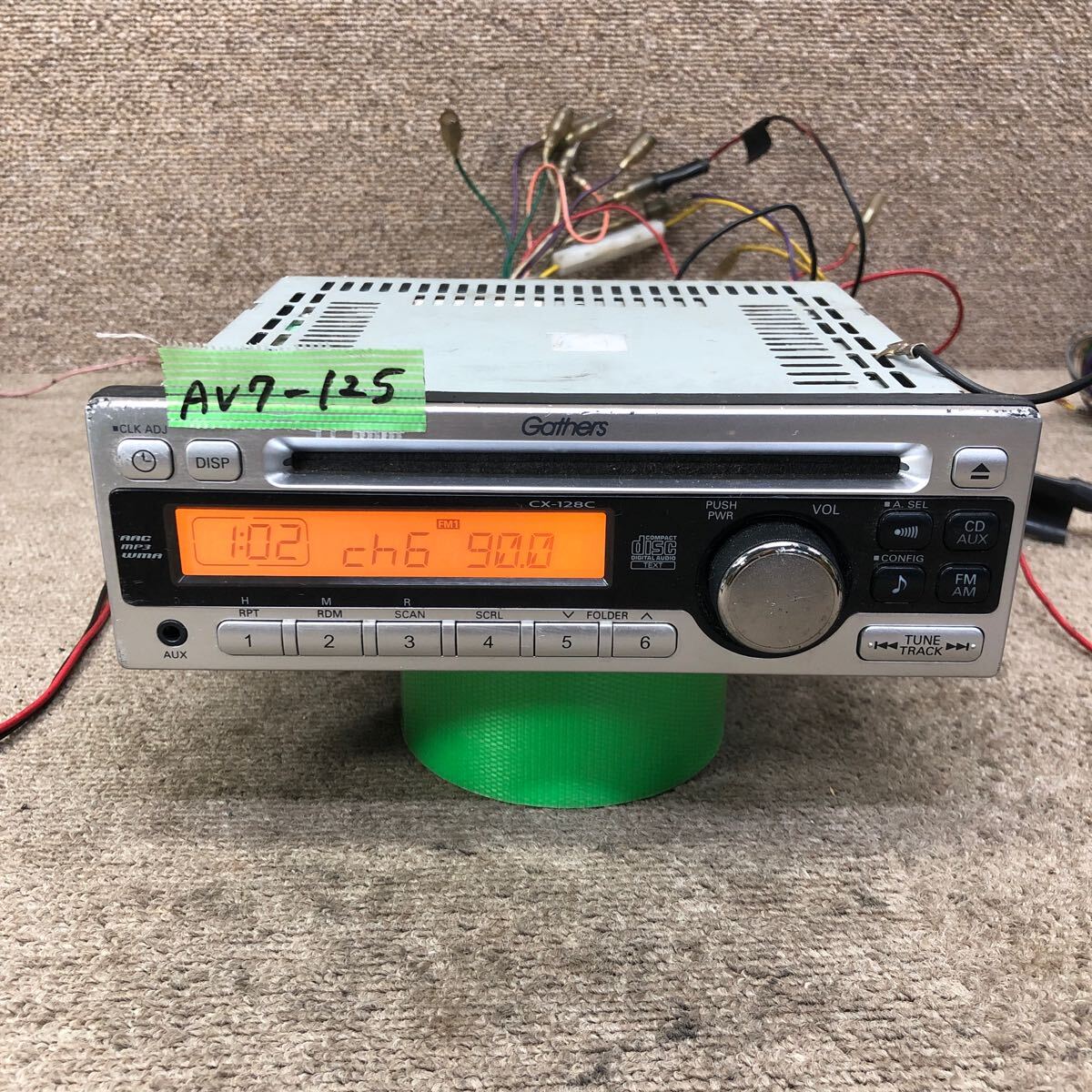 AV7-125 激安 カーステレオ HONDA Gathers SANYO CX-128C CDF-R9011 08A02-8P0-100 CDプレーヤー 本体のみ 簡易動作確認済み 中古現状品_画像2