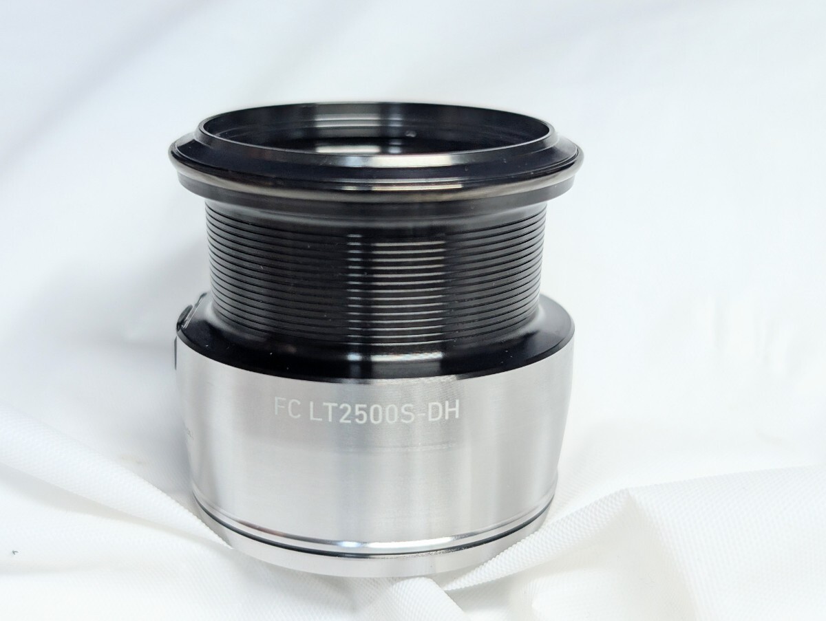 ダイワ 管373GP 24セルテート FC LT2500S-DH 本体のみ 美品 ダイワ 管373GP 24セルテート FC LT2500S-DH スプール 美品