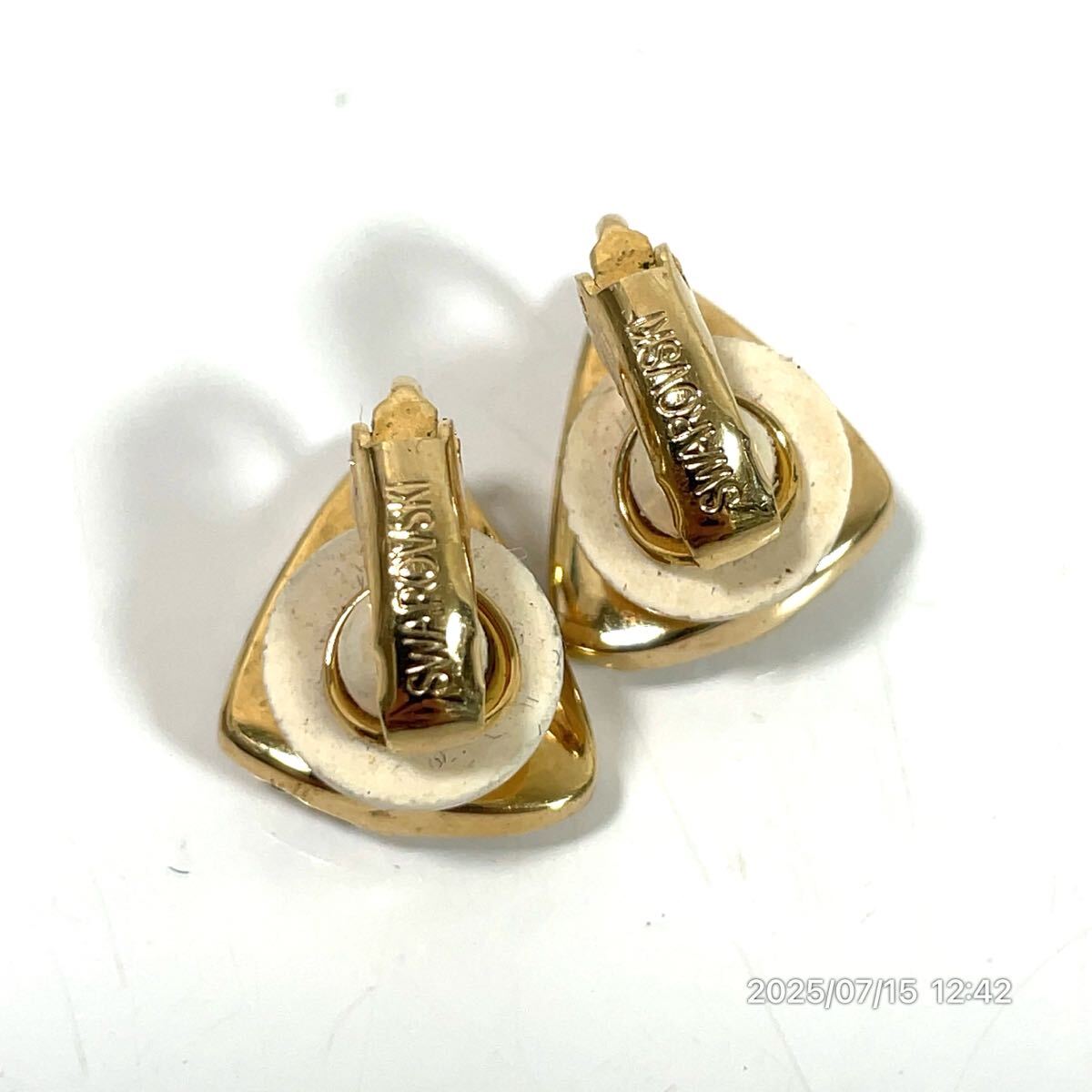 SWAROVSKI スワロフスキー 三角モチーフ ゴールドカラー クリスタル ラインストーン イヤリング ピアス アクセサリー 装飾品 小物_画像3