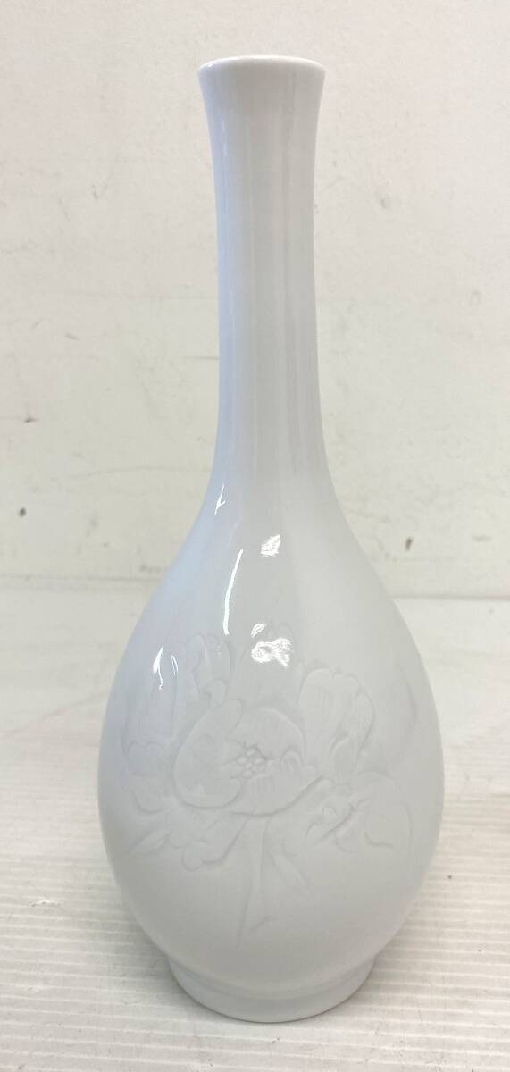 佐賀県重要無形文化財指定 高麗庵 清六窯 中村清六作 白磁 鶴首花入 共箱 Bibian 比比昂- 未使用佐賀県重要無形文化財中村清六作白磁花瓶