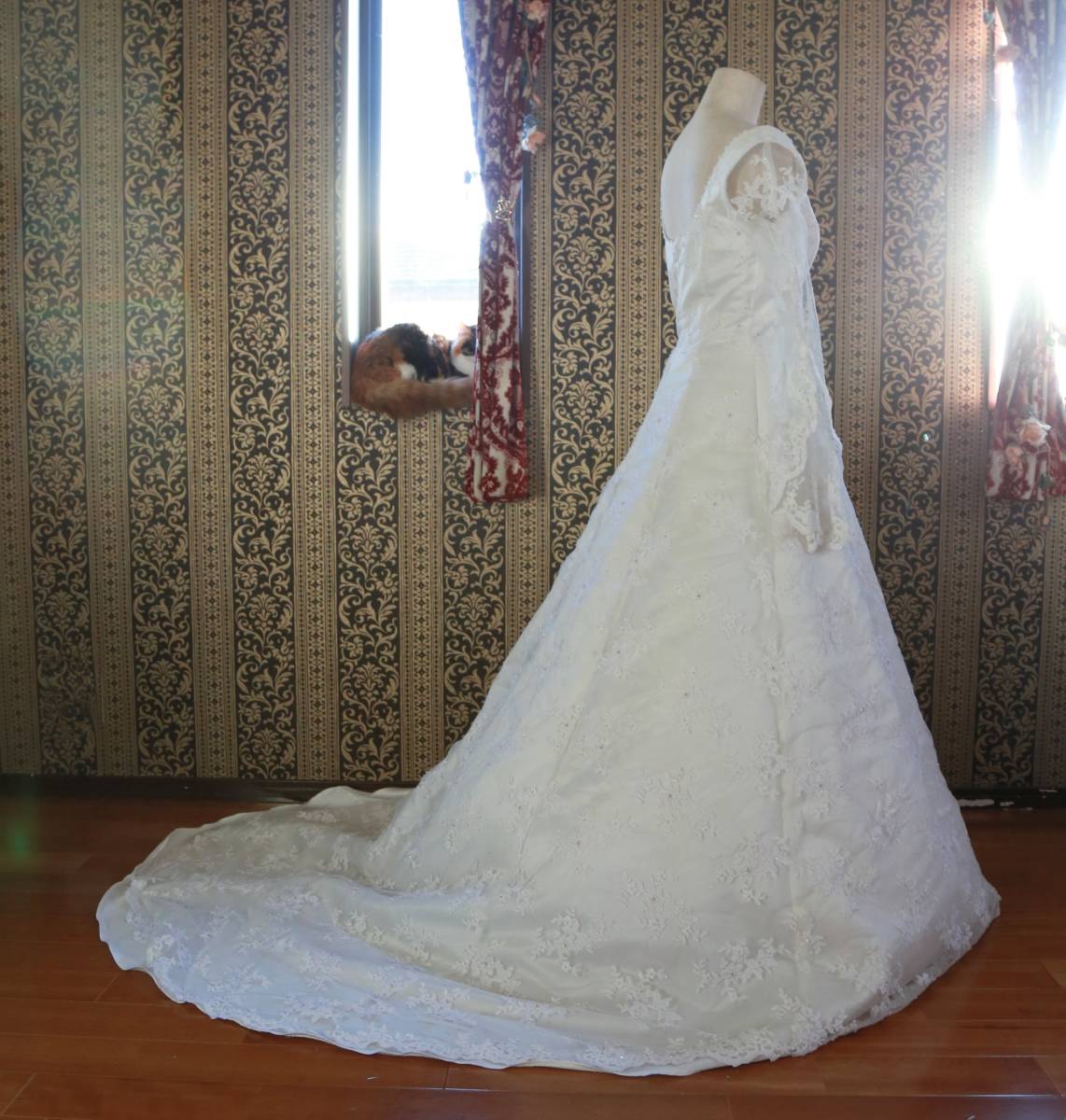 344袖付き露出控えめ長袖の清楚なデザインMICHAEL MERNERマイケルマーナー高級ウエディングドレス9号Mサイズ_画像4