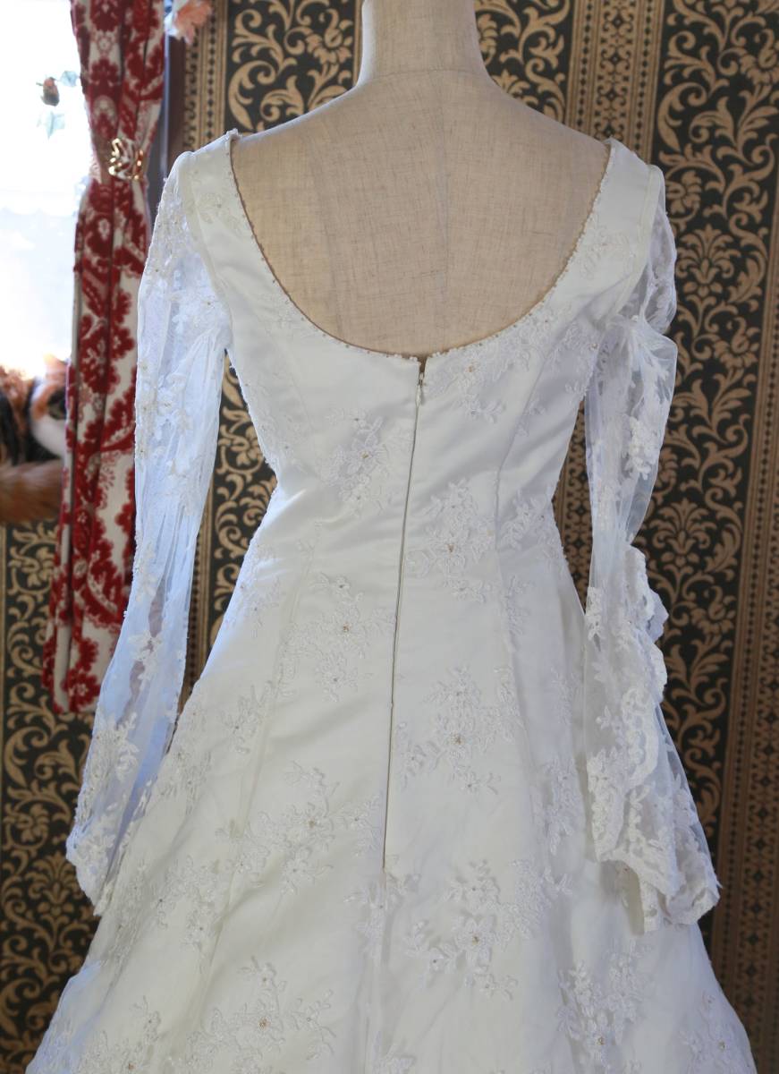 344袖付き露出控えめ長袖の清楚なデザインMICHAEL MERNERマイケルマーナー高級ウエディングドレス9号Mサイズ_画像7