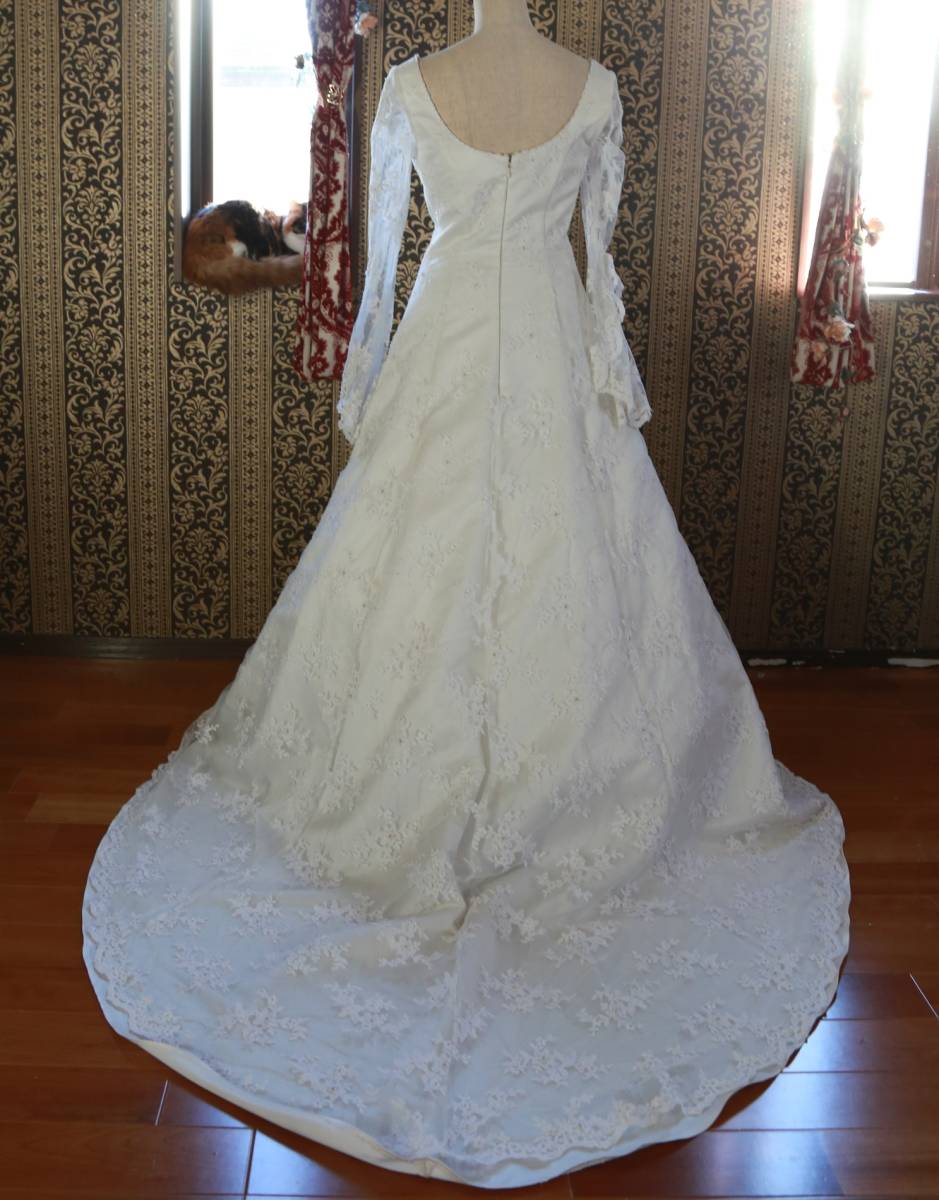 344袖付き露出控えめ長袖の清楚なデザインMICHAEL MERNERマイケルマーナー高級ウエディングドレス9号Mサイズ_画像3