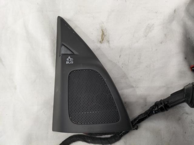 DBA-FB4164T ボルボ V60 ドライブe 右H　純正　左　ドアミラー　BLIS付　16P2P　452 ブラック 黒