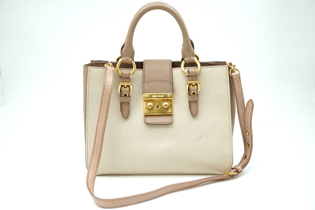 希少✨【ミュウミュウ】2way ハンド ショルダーバッグ ゴールドロゴ マドラス 1円〜 ミュウミュウ 2way ショルダー ハンドバッグ トート